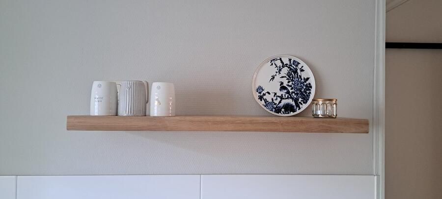 MeubelZwagerij Zwevende wandplank eiken 60 cm inclusief bevestigingsmateriaal