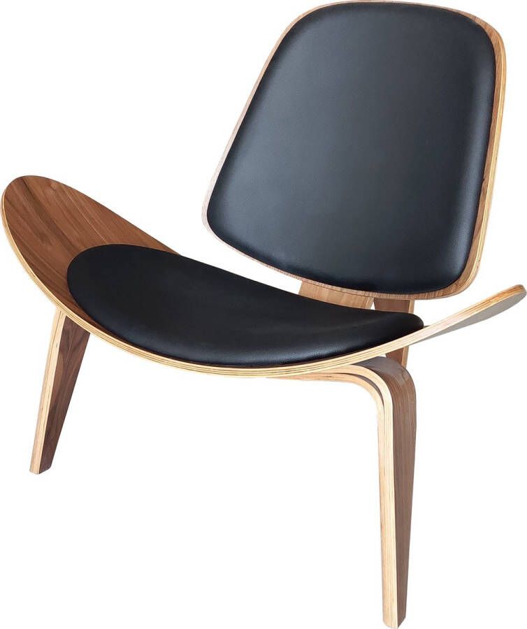 Meubilair Wegner Shell Chair Walnoot – Zwart pu bycast leder