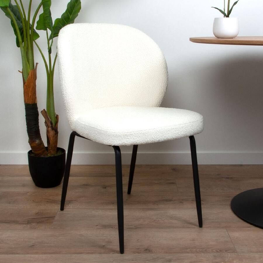 Milton & Oldbrook Bouclé Eetkamerstoel Arvika Off White