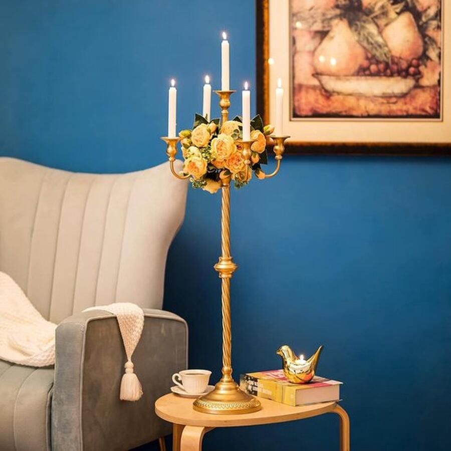 Mrs. Jones 88 cm Hoge Gouden Kandelaar Metalen Conische Kandelaarhouder Vintage 5-Takken Kaarsenhouder voor Kersttafel Eettafel Bruiloft Feest en Verjaardag Goud