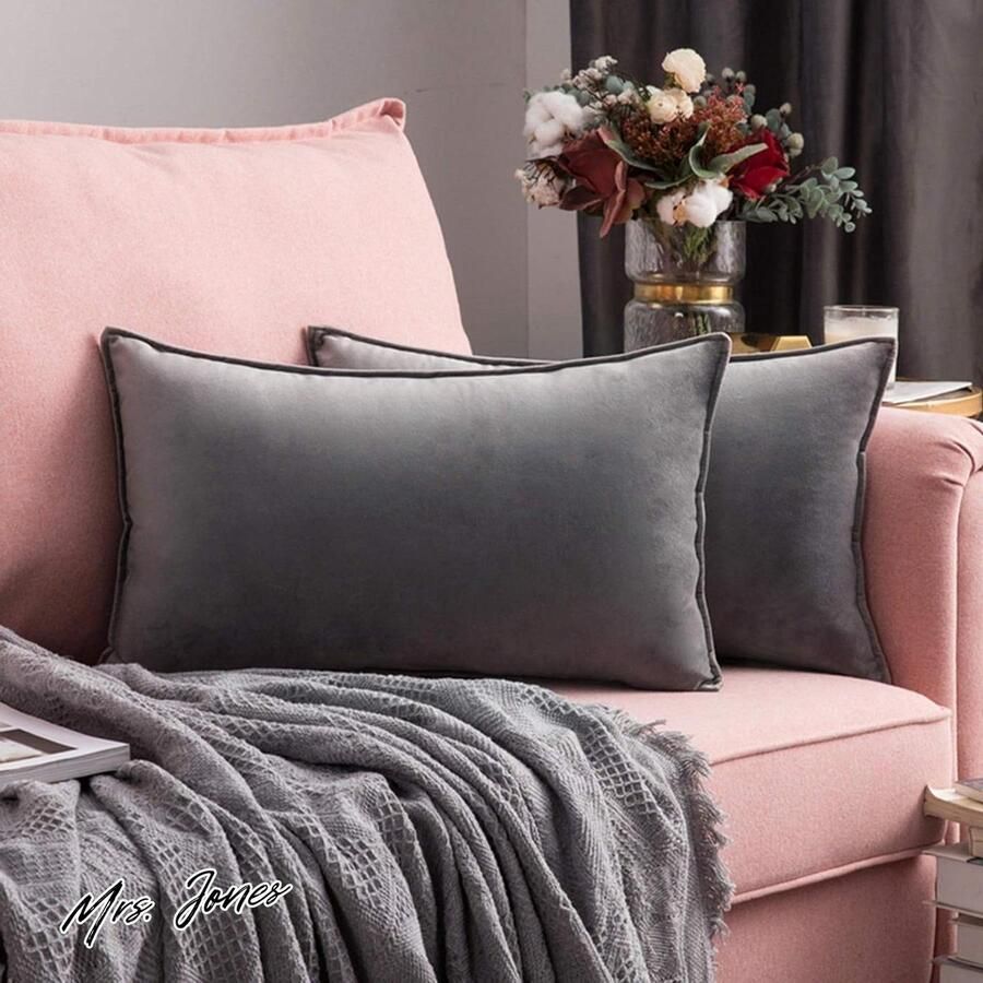 Mrs. Jones Fluweelzachte decoratieve vierkante kussenslopen kussenhoezen met onzichtbare rits voor woonkamer bank slaapkamer 30 x 50 cm set van 2 stuks lichtgrijs gezelligheid thuis