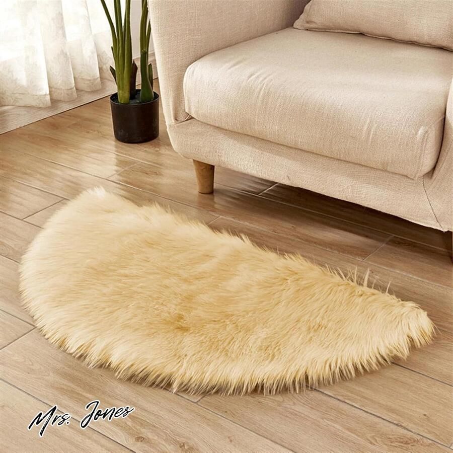 Mrs. Jones Halve cirkel pluizig tapijt zacht antislip tapijt nachtkastje slaapkamer moderne woondecoratie Shaggy mat beige 45 x 90 cm