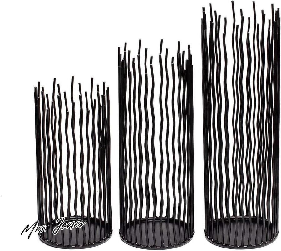Mrs. Jones Kaarsenhouders set van 3 zwarte metalen ijzeren pillar kaarsenhouders moderne kaarsenhouders voor binnen en buiten kaarsenhouder voor tafel middenstuk open haard mantel decoratie huis decoratie moderne