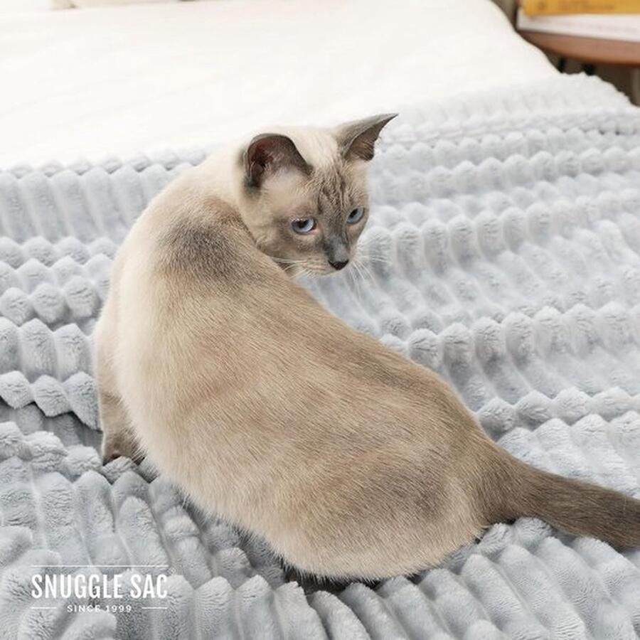 Mrs. Jones Knuffeldeken wollig fleecedeken woondeken deken Dekentje Kleedje Bank sofadeken grijs 150 x 200 cm