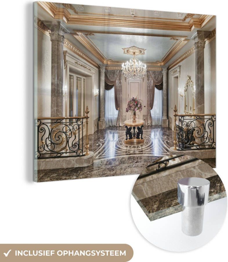 MuchoWow Glasschilderij 120x90 cm Schilderij acrylglas Villa met een marmeren vloer en een kroonluchter Foto op glas Schilderijen