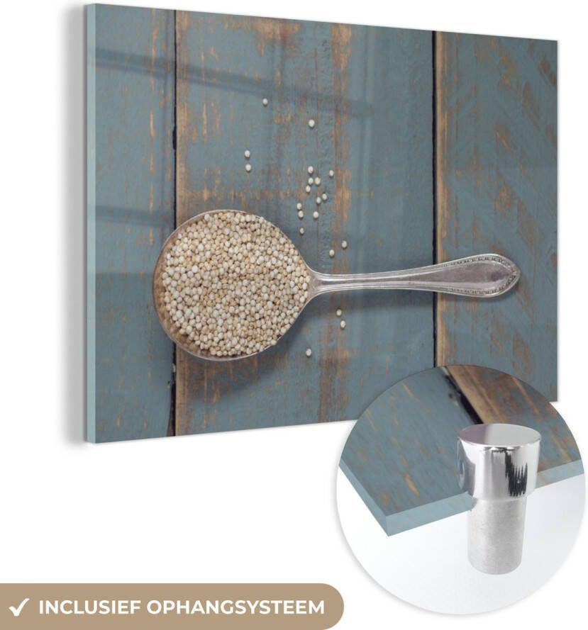 MuchoWow Glasschilderij 60x40 cm Schilderij acrylglas Een vintage lepel met quinoa op een houten tafel Foto op glas Schilderijen