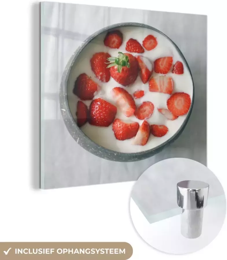 MuchoWow Glasschilderij 20x20 cm Schilderij glas Aardbei Kom Tafel Foto op acrylglas Schilderijen - Foto 2
