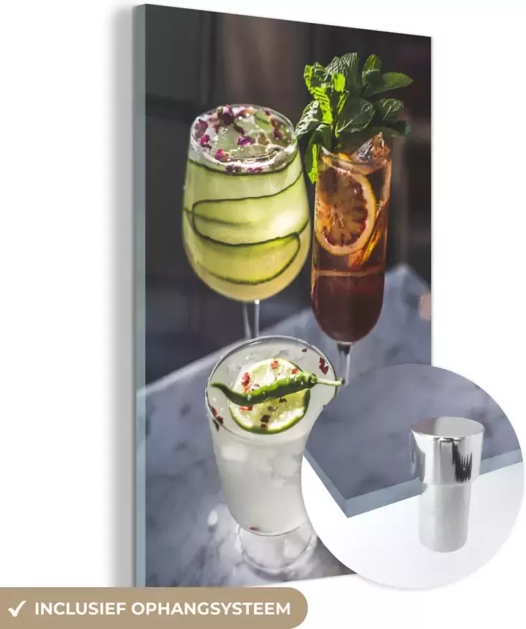 MuchoWow Glasschilderij Cocktails met dure drank op een marmeren tafel 80x120 cm Acrylglas Schilderijen Foto op Glas