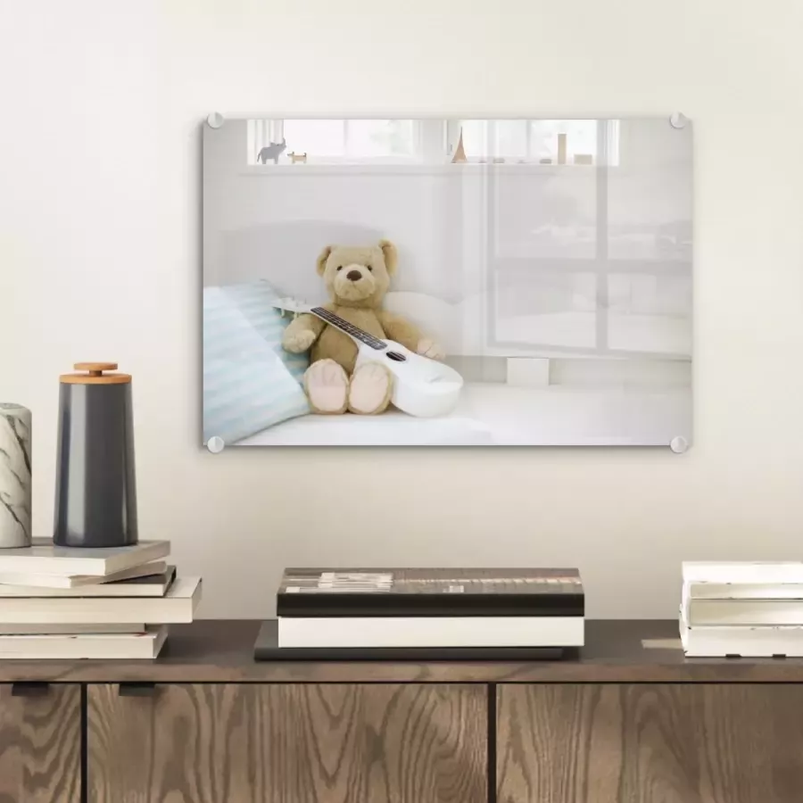 MuchoWow Glasschilderij 30x20 cm Schilderij acrylglas Een beertje op bed in de kinderkamer Foto op glas Schilderijen - Foto 2