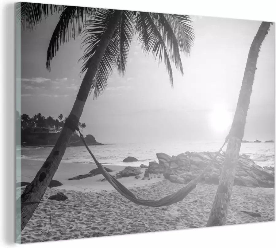 MuchoWow Glasschilderij Een hangmat op een Sri Lankaans strand zwart wit 30x20 cm Acrylglas Schilderijen Foto op Glas