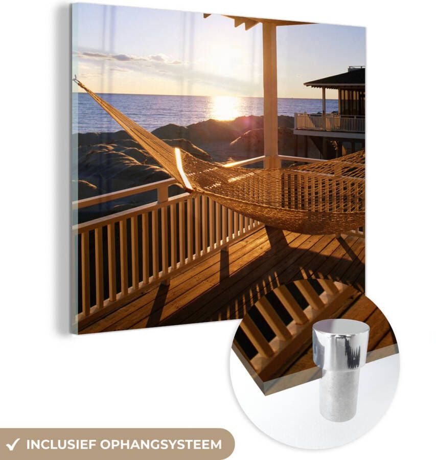 MuchoWow Glasschilderij 50x50 cm Schilderij acrylglas Hangmat in een strandhuis Foto op glas Schilderijen