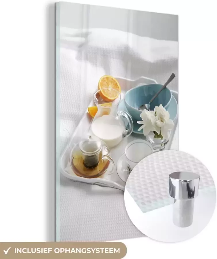 MuchoWow Glasschilderij 20x30 cm Schilderij glas Ontbijt op bed met thee en witte bloemen Foto op acrylglas Schilderijen - Foto 2