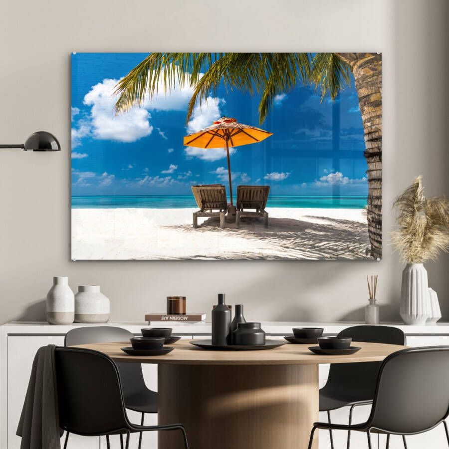MuchoWow Glasschilderij 120x80 cm Schilderij acrylglas Palm Parasol Strandstoel Foto op glas Schilderijen