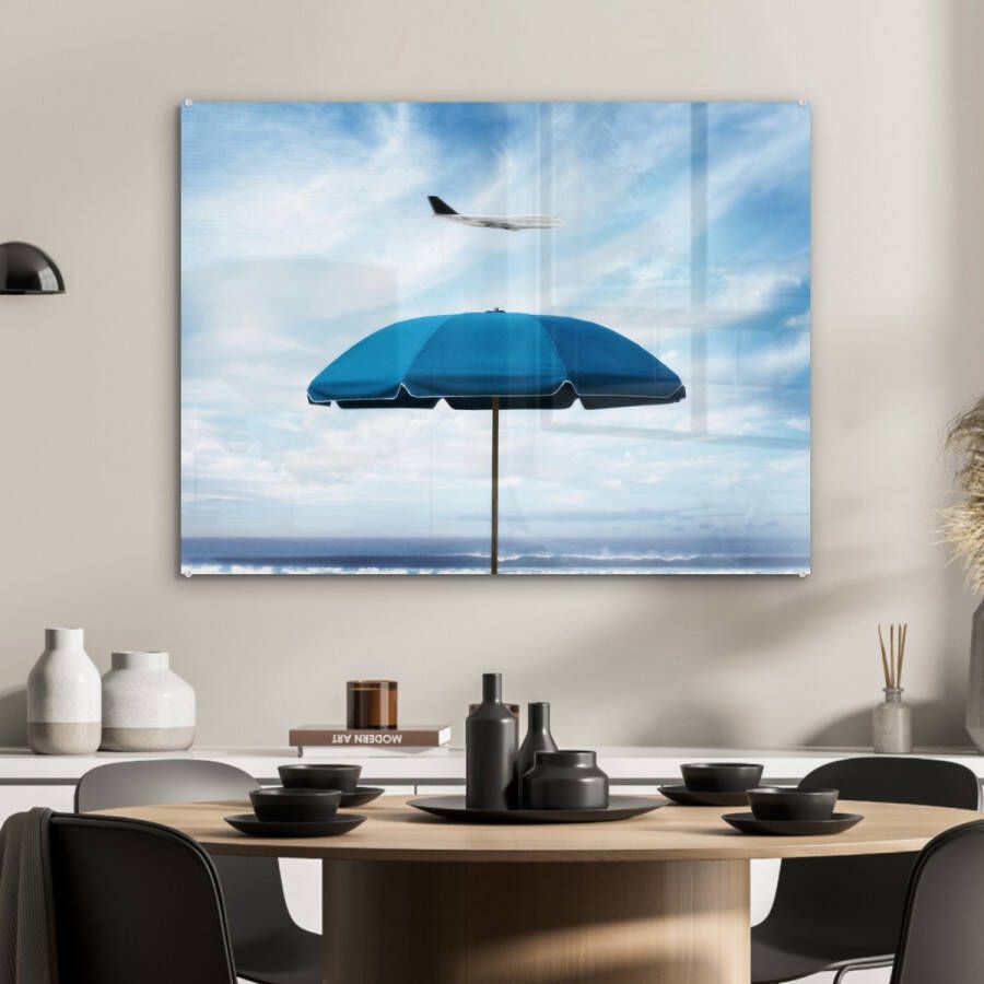 MuchoWow Glasschilderij 80x60 cm Schilderij acrylglas Parasol Wolken Blauw Foto op glas Schilderijen