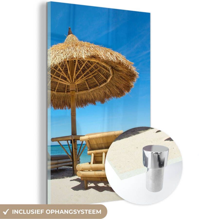 MuchoWow Glasschilderij 40x60 cm Schilderij acrylglas Strandstoel Strand Parasol Zee Zomer Foto op glas Schilderijen