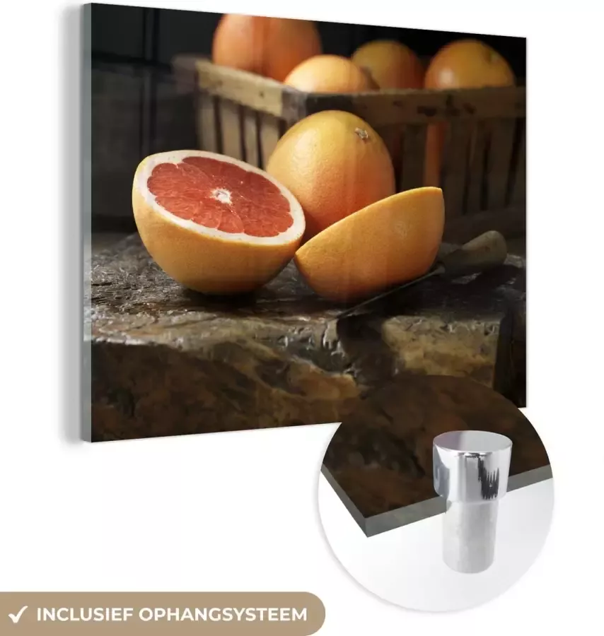 MuchoWow Glasschilderij 80x60 cm Schilderij glas Verse grapefruit in een mand op houten tafel Foto op acrylglas Schilderijen
