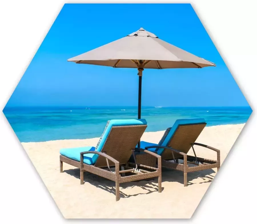 MuchoWow Hexagon wanddecoratie Kunststof Wanddecoratie Hexagon Schilderij Strandstoel Parasol Zomer Zee 75x65 cm