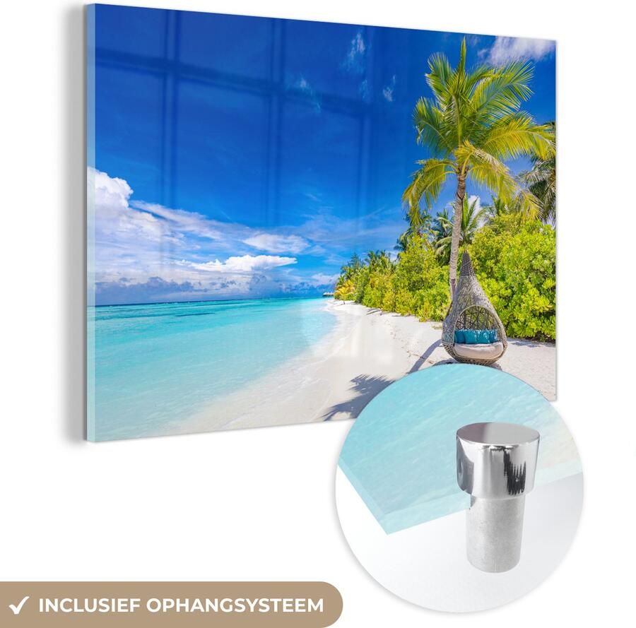 MuchoWow Glasschilderij 30x20 cm Schilderij acrylglas Strand Palm Hangstoel Foto op glas Muurdecoratie woonkamer Wanddecoratie slaapkamer Schilderijen