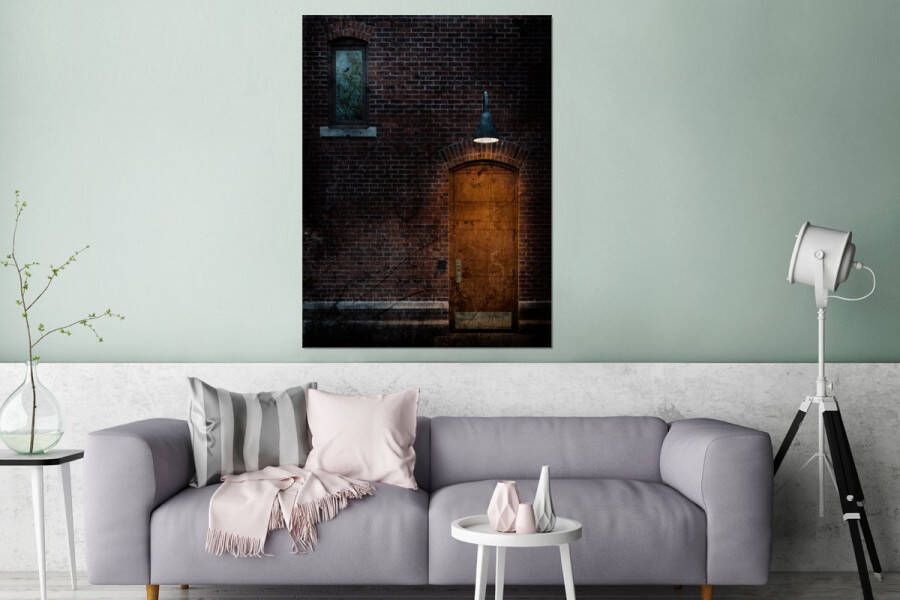 MuchoWow Wanddecoratie Metaal Aluminium Schilderij Industrieel Deur Muur Lamp Architectuur 120x160 cm Dibond Foto op aluminium Industriële muurdecoratie Voor de woonkamer slaapkamer