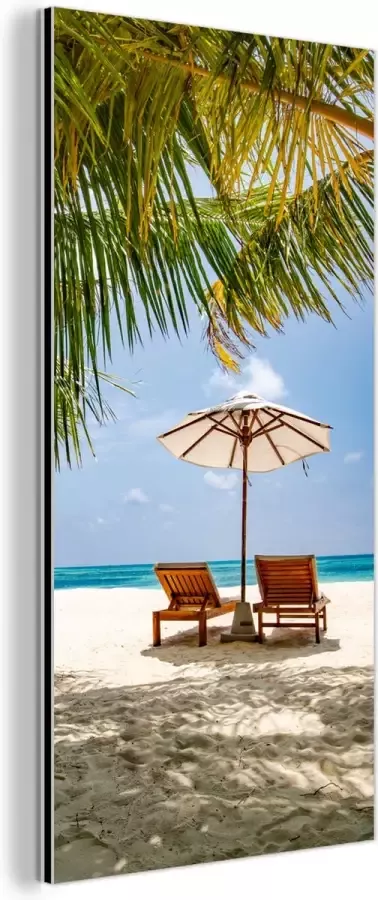 MuchoWow Wanddecoratie Metaal Aluminium Schilderij Industrieel Strandstoel Parasol Palmboom 20x40 cm Dibond Foto op aluminium Industriële muurdecoratie Voor de woonkamer slaapkamer
