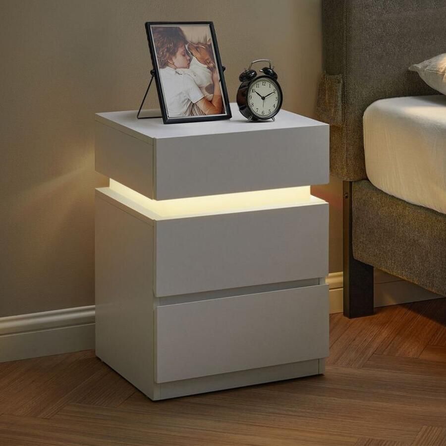 Nancy's Bovalino Nachtkastje set van 2 Bijzettafel LED-Verlichting Wit ± 40 x 35 x 55 cm