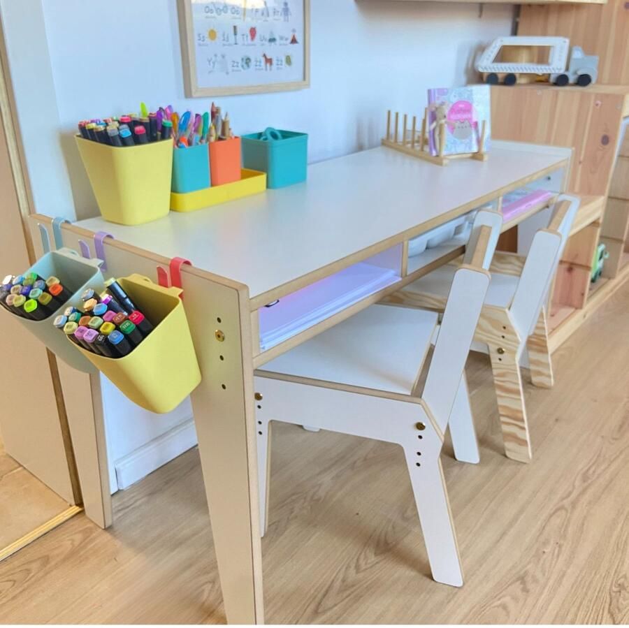 Need Sleep Montessori Kinderbureau met 2 Stoeltjes Verstelbare Kindertafel Peuters Tafel Speeltafel Zitgroep voor Kinderen Wit Europees