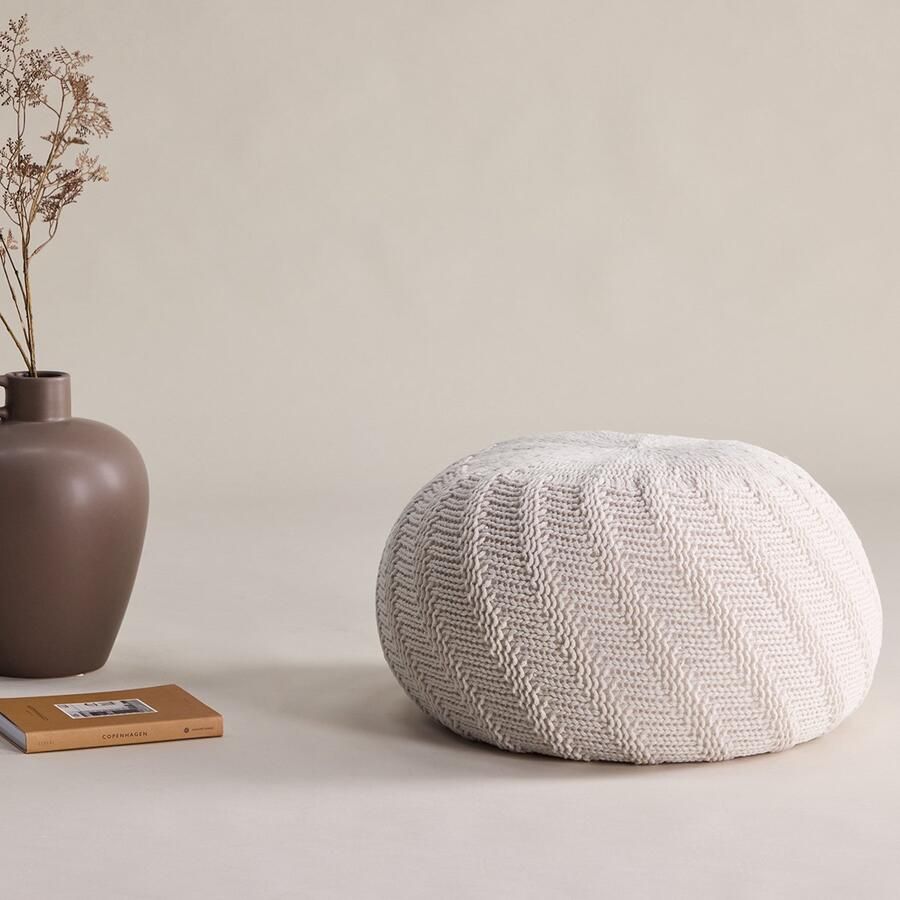 Nest living Dina Poef Crême Rond Stof Gebreid Gehaakt Scandinavisch Japandi stijl Gebroken Wit Ø 45 cm