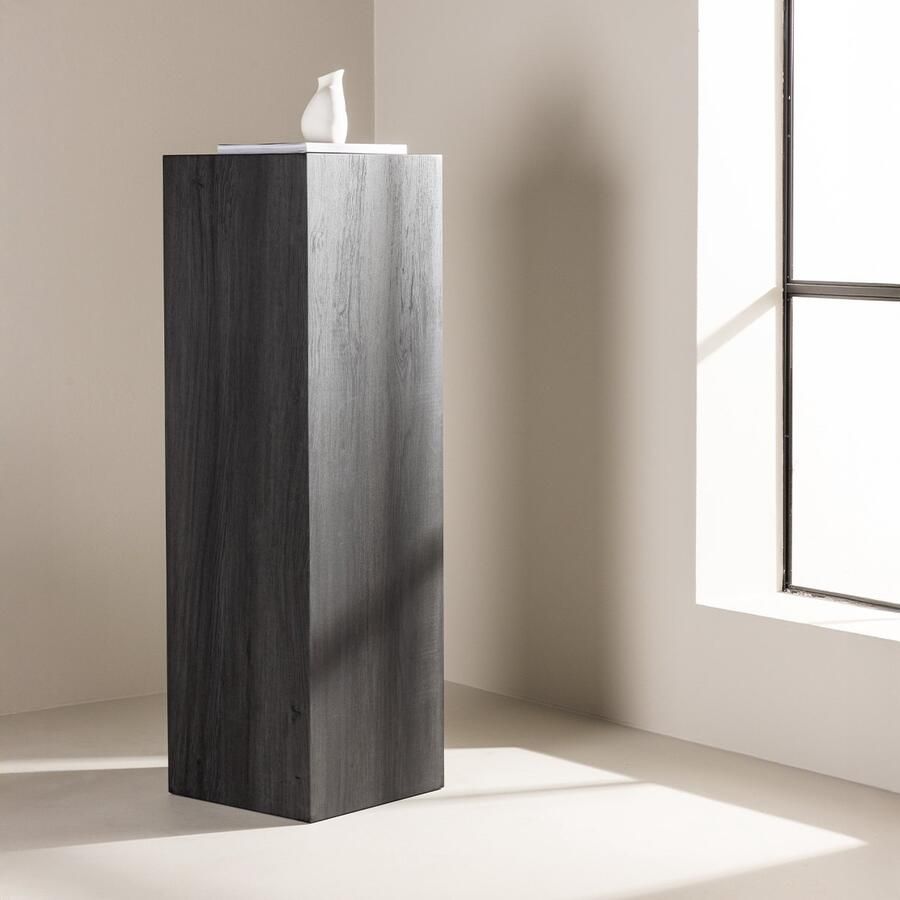 Nest living Rana Houten Decoratieve Zuil Zwart Plantentafel Pilaar Bijzettafel Plantenzuil Groot -Bloemenstandaard 130 x 40 cm