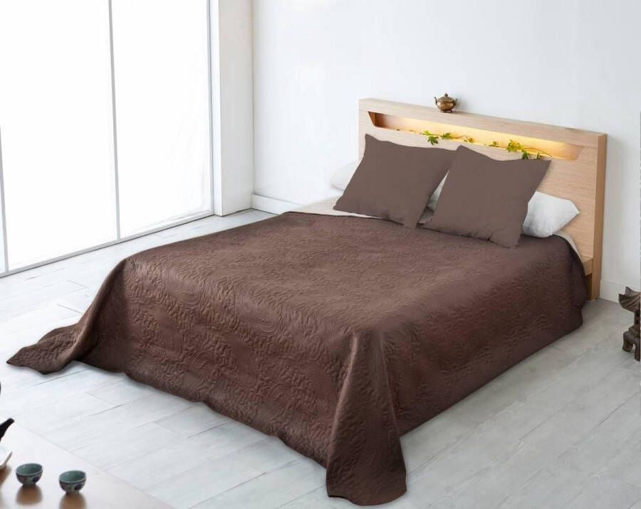 Nightsrest Bedsprei Alicia Bruin-Creme Maat: 180x270cm 1 persoons voor bedden van 90 100 en 120 cm breed