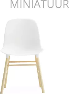 Normann Copenhagen Form Chair miniatuur wit