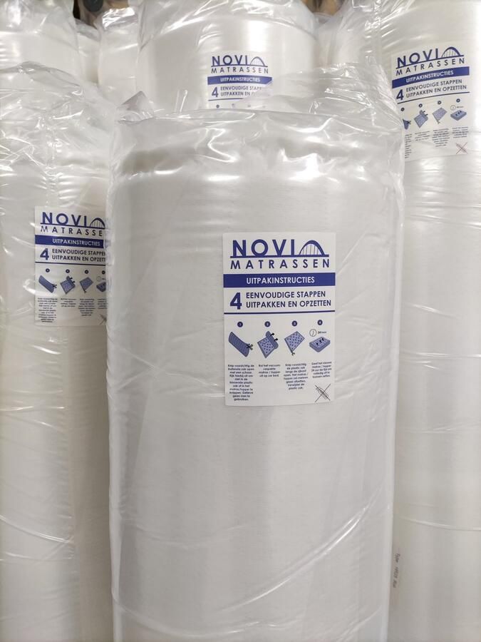 Novio matras NOVIO Dreamer comfortschuim matras 80x200cm 7 comfort zones afritsbare hoes 30 dagen proefslapen