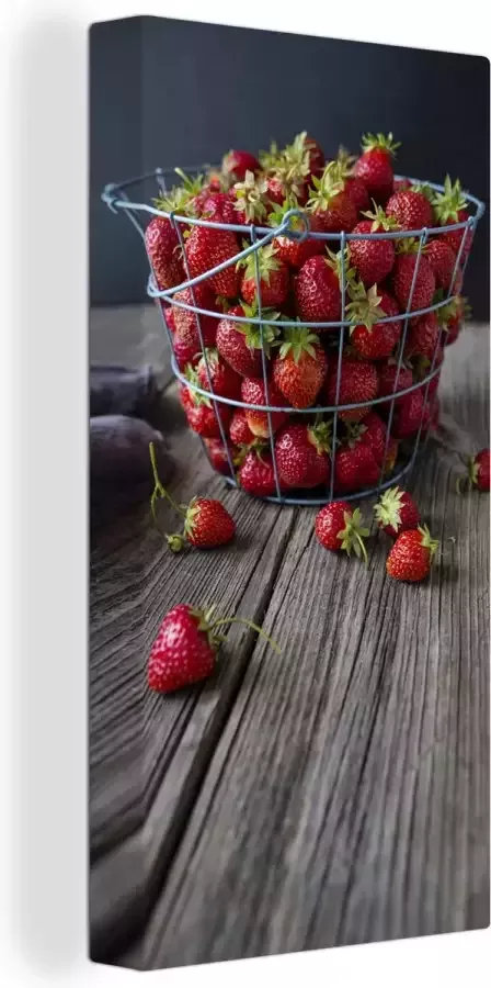 OneMillionCanvasses Canvas Schilderij Aardbei Mand Tafel 20x40 cm Wanddecoratie