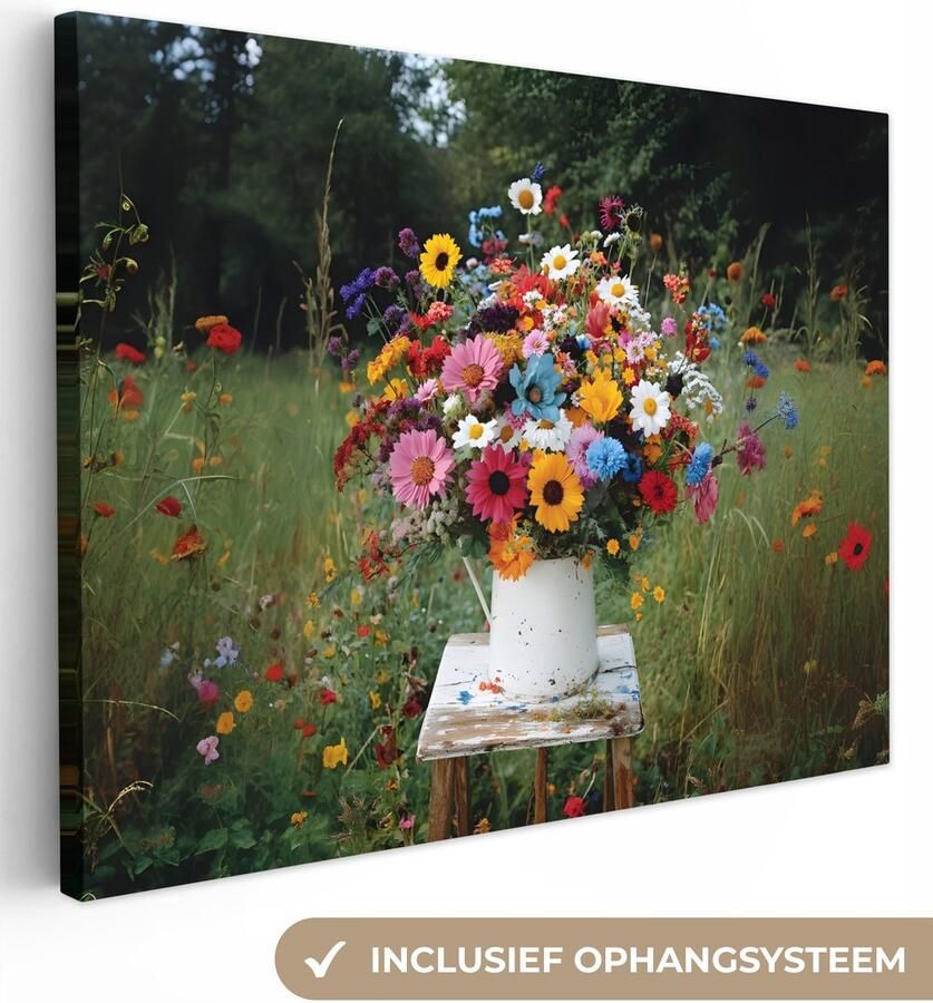OneMillionCanvasses Canvas schilderij 120x90 cm Exclusieve wanddecoratie Bloemen Krukje Gieter Veld Muurdecoratie woonkamer Slaapkamer decoratie Kamer accessoires Schilderijen op canvas