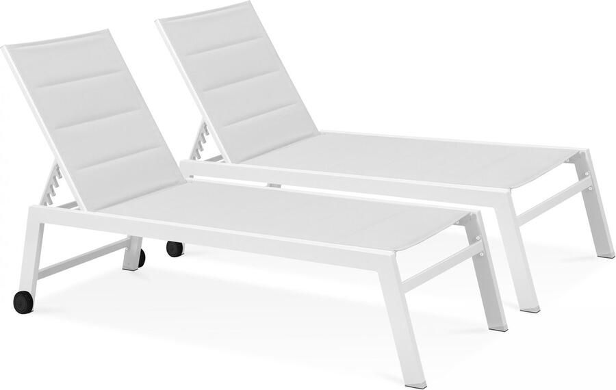 Oviala Set van 2 witte ligstoelen