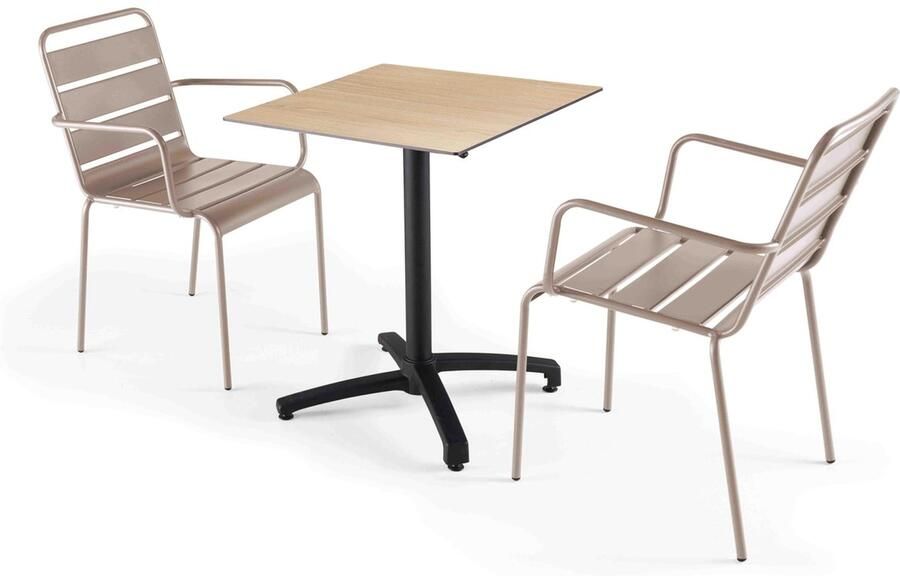 Oviala Set van een gelamineerde eikenhouten tuinset en 2 taupe fauteuils