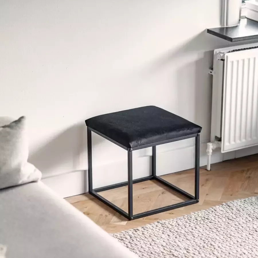 Passionfordeco Passion for Deco Voetenbankje of poef Voetenbankjes Zwart Voetenkrukje Scandinavisch & Industrieël 38x38x38