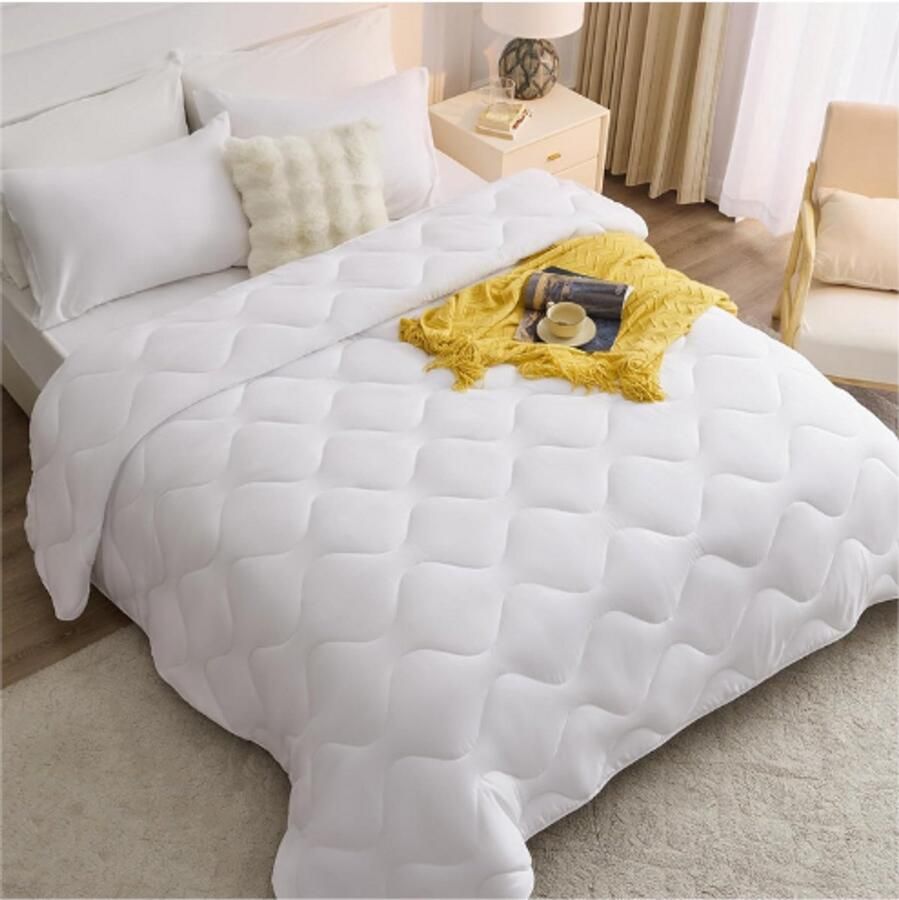 PEAM Premium 4-Seizoenen Dekbed 240x260 Cm – Wit Microvezel – Extra Warm Herfst En Winter Dekbed – Voor Tweepersoonsbed