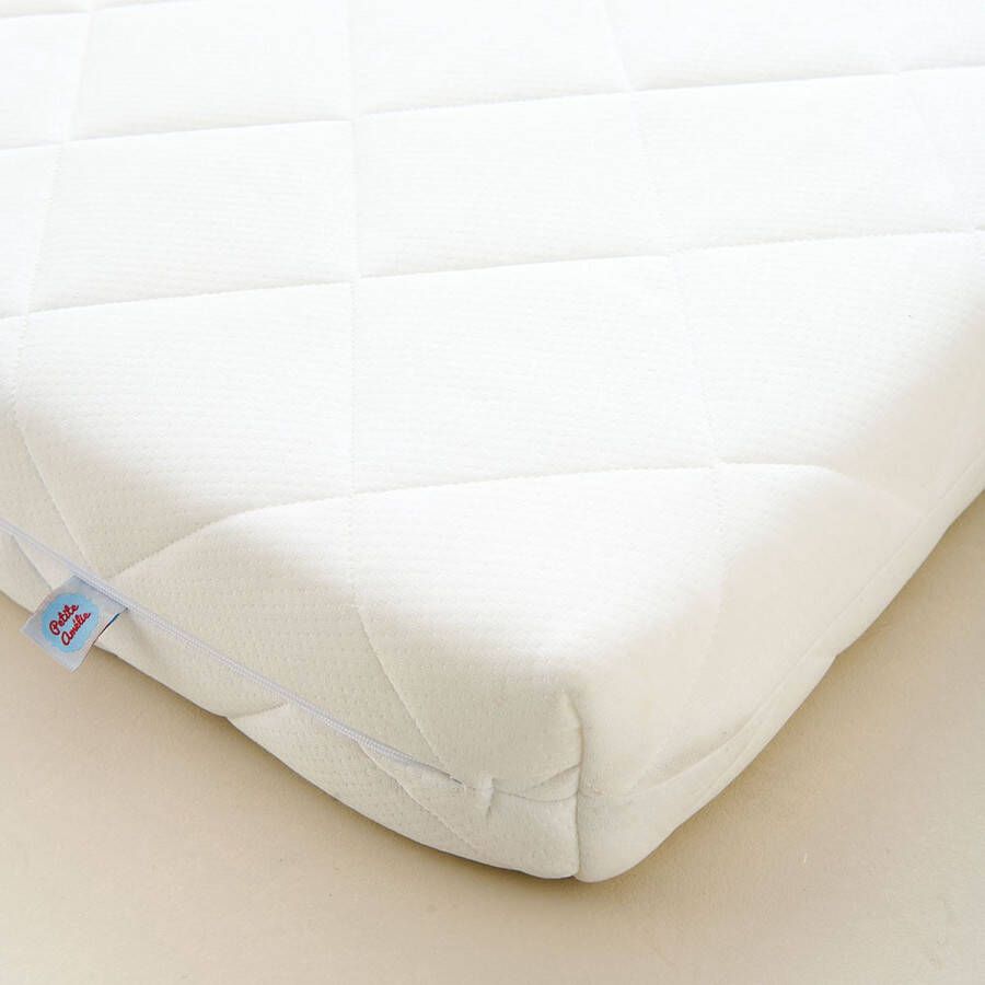 Petite Amelie Petite Amélie Kindermatras 70 x 140 cm Schuimmatras Voorzien van Ademende Polyester Hoes Goede Warmteregulering Wasmachinebestendig