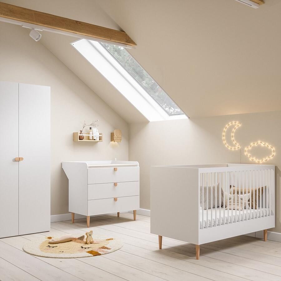 Petite Amelie Petite Amélie Kledingkast Kinderkamer met 4 Planken & 2 Hangrail Gebroken Wit Kleerkast Slaapkamer (van Baby tot Tiener) Veilig door Soft Close Deuren H.206 x B.94 cm x D.61 cm