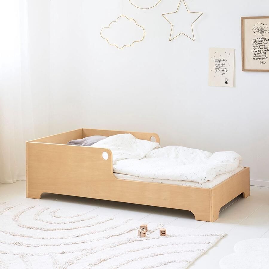 Petite Amelie Petite Amélie Montessori Peuterbed 140x70 cm Naturel Vloerbed met Uitvalbescherming Kinderbed geïnspireerd op Montessori-principes Ellipse Collectie