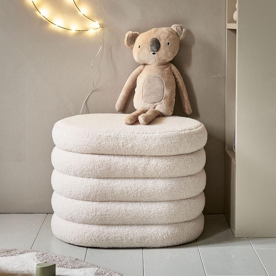 Petite Amelie Petite Amélie Poef met Opbergruimte Beige Teddy Opbergpoef met Zachte Stof Creëer een knus Zitplekje Combineer Gemak Elegantie & Opslag