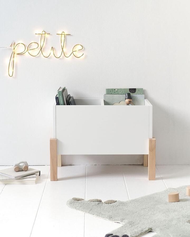 Petite Amelie Petite Amélie Speelgoedkist Kinderen Wit Opbergkist met 2 Vakken Genoeg Ruimte voor alle favoriete Boeken Speelgoed of Knuffels H.38x B.53x D.31 5 cm