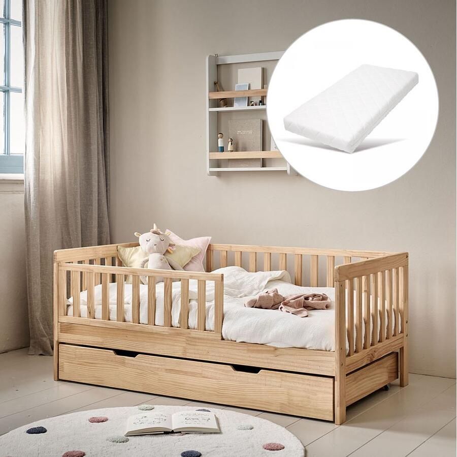 Petite Amelie Peuterbed 140x70 cm met Matras Naturelkleur (Premium) Kinderbed Creëer een Veilige & Stijlvolle Slaapomgeving Voor Kleintjes die Hun Ledikant Ontgroeid Zijn Plume Collectie