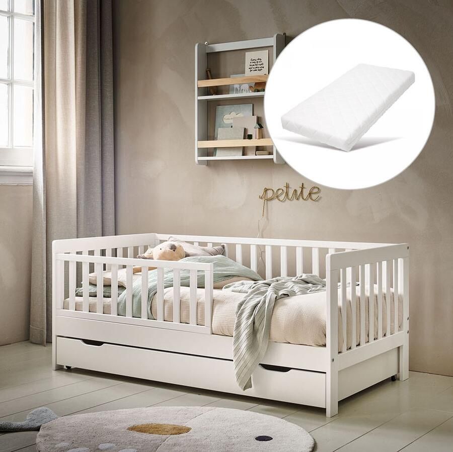 Petite Amelie Peuterbed 140x70 cm met Matras Wit Kinderbed Creëer een Veilige & Stijlvolle Slaapomgeving Voor Kleintjes die Hun Ledikant Ontgroeid Zijn Plume Collectie