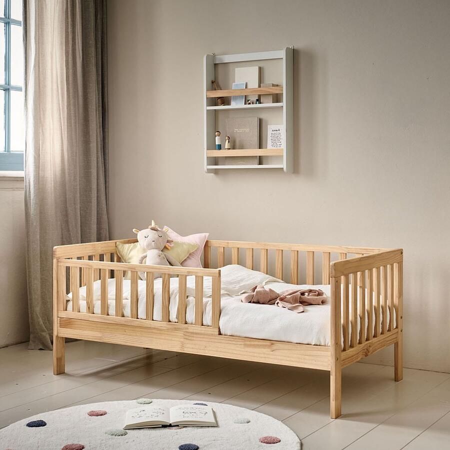 Petite Amelie Peuterbed 140x70 cm Naturel (Premium) Kinderbed Creëer een Veilige & Stijlvolle Slaapomgeving Voor Kleintjes die Hun Ledikant Ontgroeid Zijn Plume Collectie