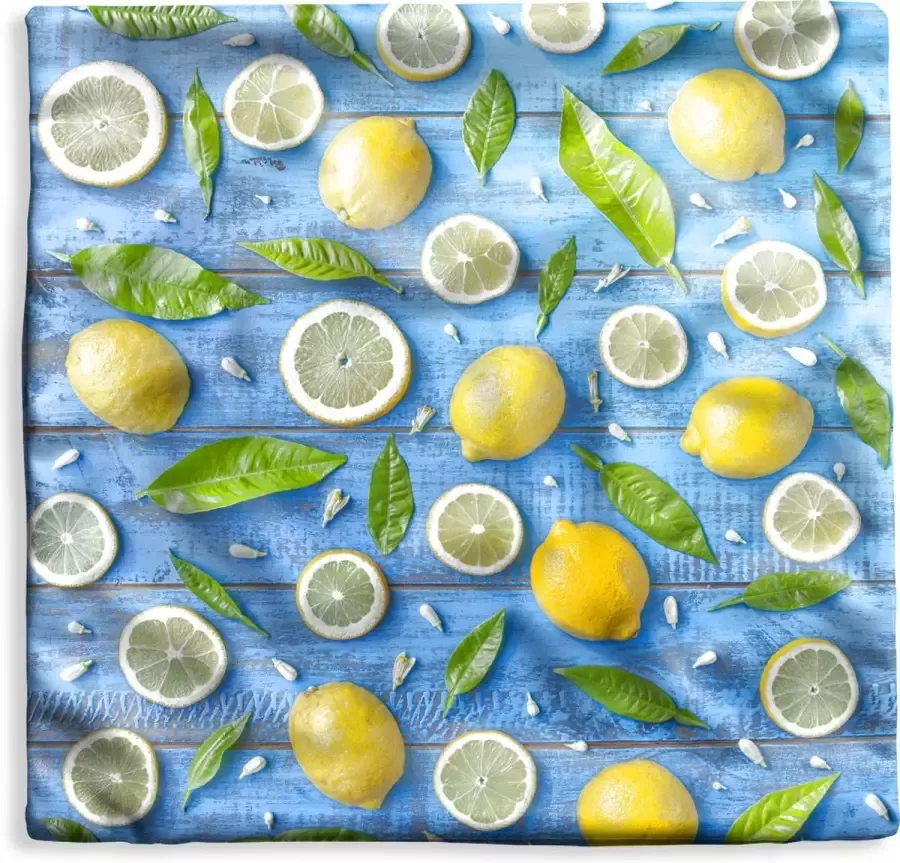 PillowMonkey Kussenhoes 50x50 cm Patroon van citroenen op een blauwe tafel Katoen Polyester Voor Binnen