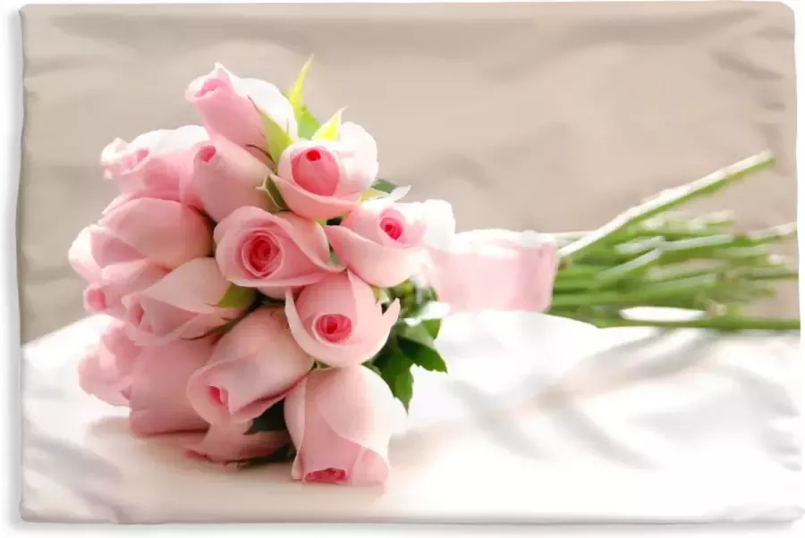 PillowMonkey Kussenhoes 60x40 cm Een boeket van roze roos op een witte tafel Katoen Polyester Voor Binnen