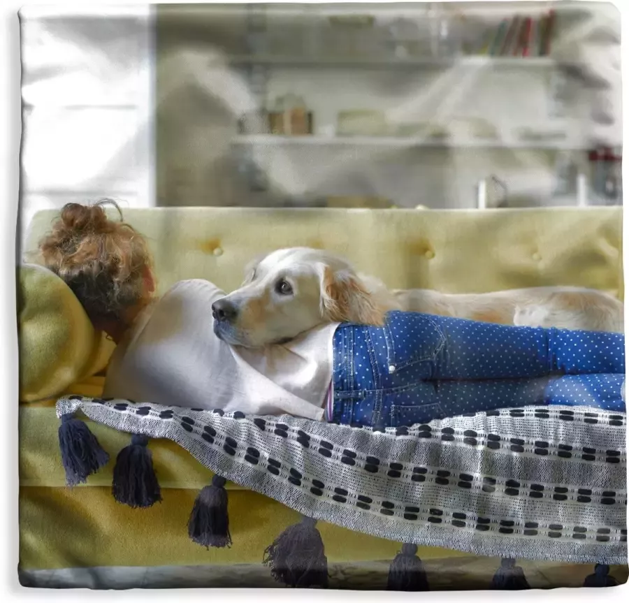 PillowMonkey Kussenhoes 60x60 cm Hond Meisje Bank Katoen Polyester Voor Binnen