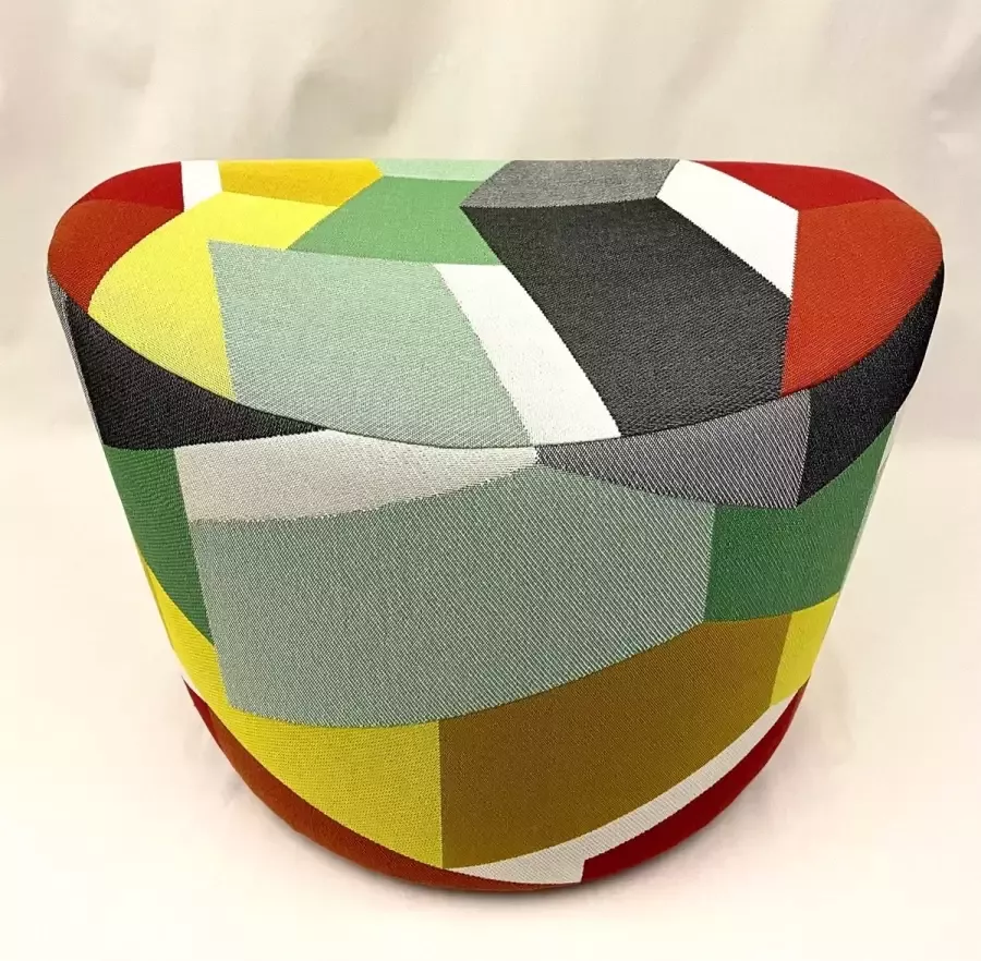 PL Ovale Poef abstract- Handgemaakt- modern design- 60x51 cm