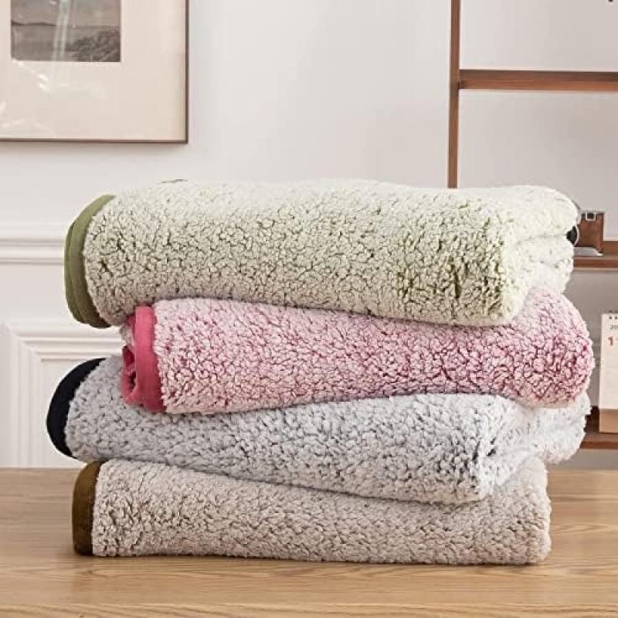 PolkaHome Sherpa-deken ultrazachte warme beddeken microvezel gezellige deken voor op bed en bank lichtgewicht omkeerbaar bankdeken (salie 152 x 203 cm)
